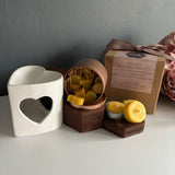 Luxury Heart Ceramic Wax Melter with Wax Melts Gift Set